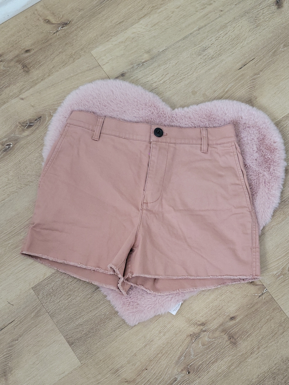 Madewell  Frayed Hem Shorts in Dusty Rose